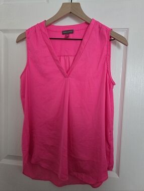 Vince Camuto Hot Pink V-Neck Sleeveless Blouse